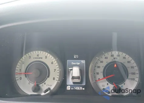 2015 Toyota Sienna Se 8 Passenger из США, поврежденный, VIN 5TDXK3DCXFS663046